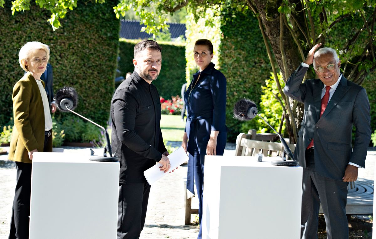 Ursula von der Leyen, President of the EU Commission, Ukraine's President Volodymyr Zelensky, Prime Minister Mette Frederiksen, and António Costa, President of the European Council, hold a press conference in the garden at Marselisborg Castle on the occasion of Denmark taking over the EU presidency, in Aarhus on Thursday, July 3, 2025. (Photo: Henning Bagger/Ritzau Scanpix) (Photo by HENNING BAGGER / Ritzau Scanpix via AFP)