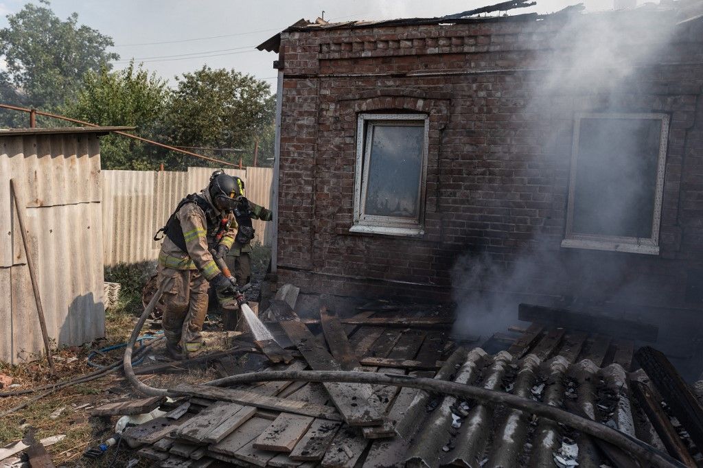 Zelenszkij emberei elfogynak a frontról (Fotó: AFP)