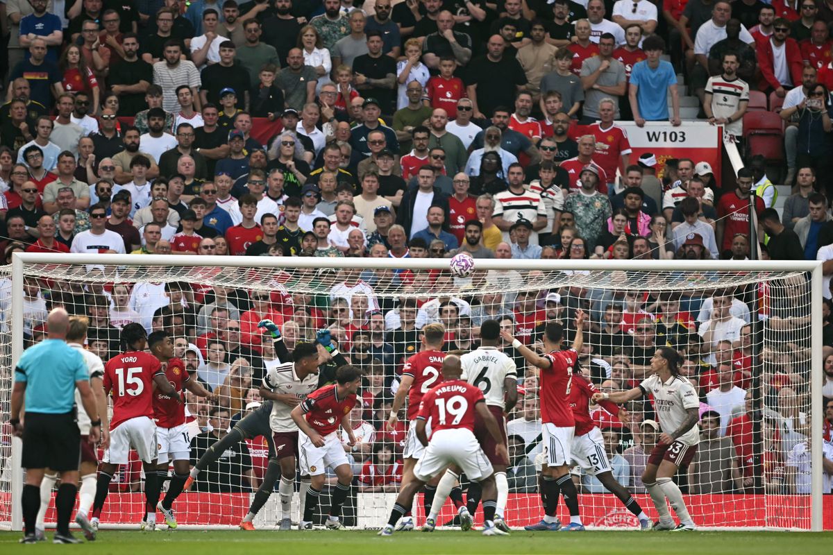 Az Arsenal már a 13. percben gólt szerzett a Manhester United otthonában