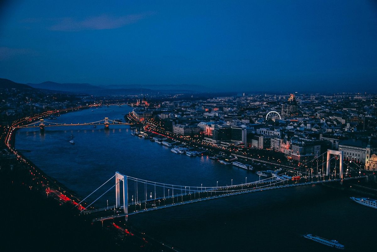 Budapestet szeretné a találkozó helyszínéül a Fehér Ház (Illusztráció, forrás: Pixabay)