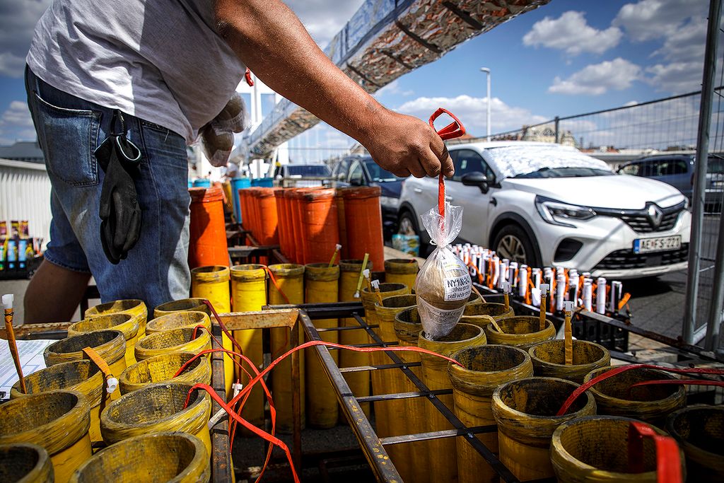 tűzijáték fényfestés drónshow előkészületek