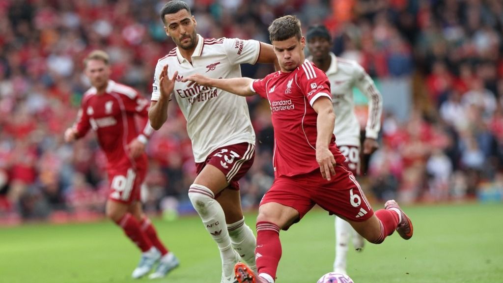 Kerkez Milos volt a hazaiak balhátvédje a Liverpool–Arsenal meccsen, Szoboszlai Dominik is a pályán volt