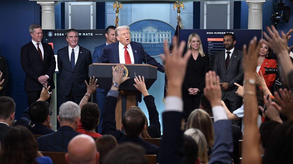 Orbán Viktor véleményét kérte ki Donald Trump