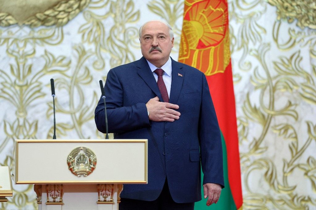 In this handout picture taken and released by the Belarusian presidential press service on March 25, 2025, Belarus' President Alexander Lukashenko attends his inauguration ceremony in Minsk. (Photo by Handout / Belarusian presidential press service / AFP) / RESTRICTED TO EDITORIAL USE - MANDATORY CREDIT "AFP PHOTO / Belarusian presidential press service / handout" - NO MARKETING NO ADVERTISING CAMPAIGNS - DISTRIBUTED AS A SERVICE TO CLIENTS