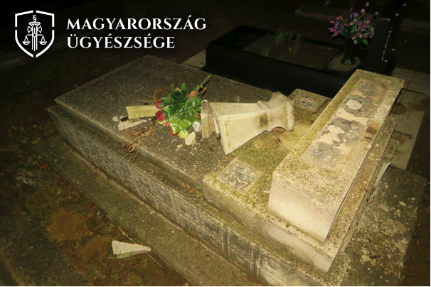 temetői rongálás