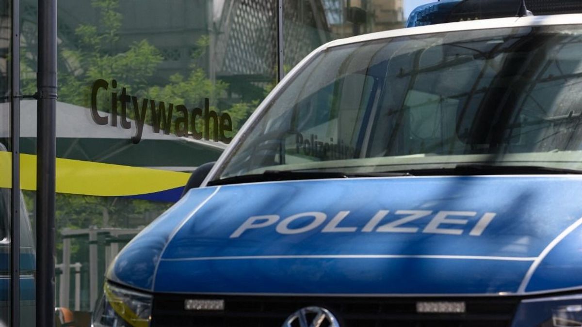 Migráns késelt a drezdai villamoson