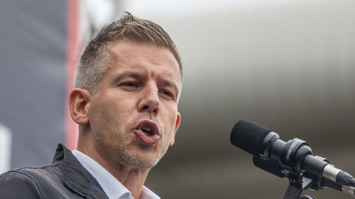 Magyar Péter a nyugdíjasokat is megpróbálja átverni