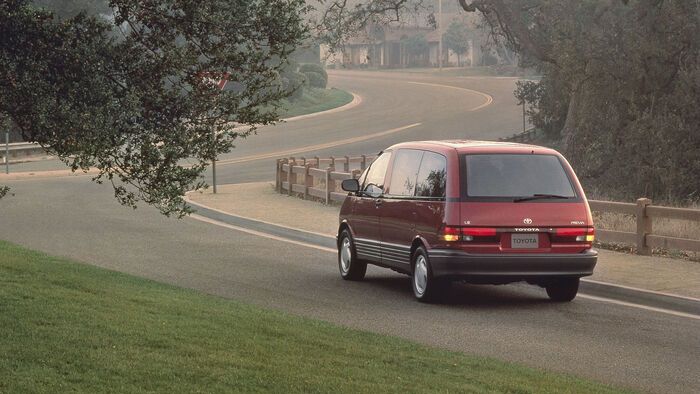 Toyota Previa története