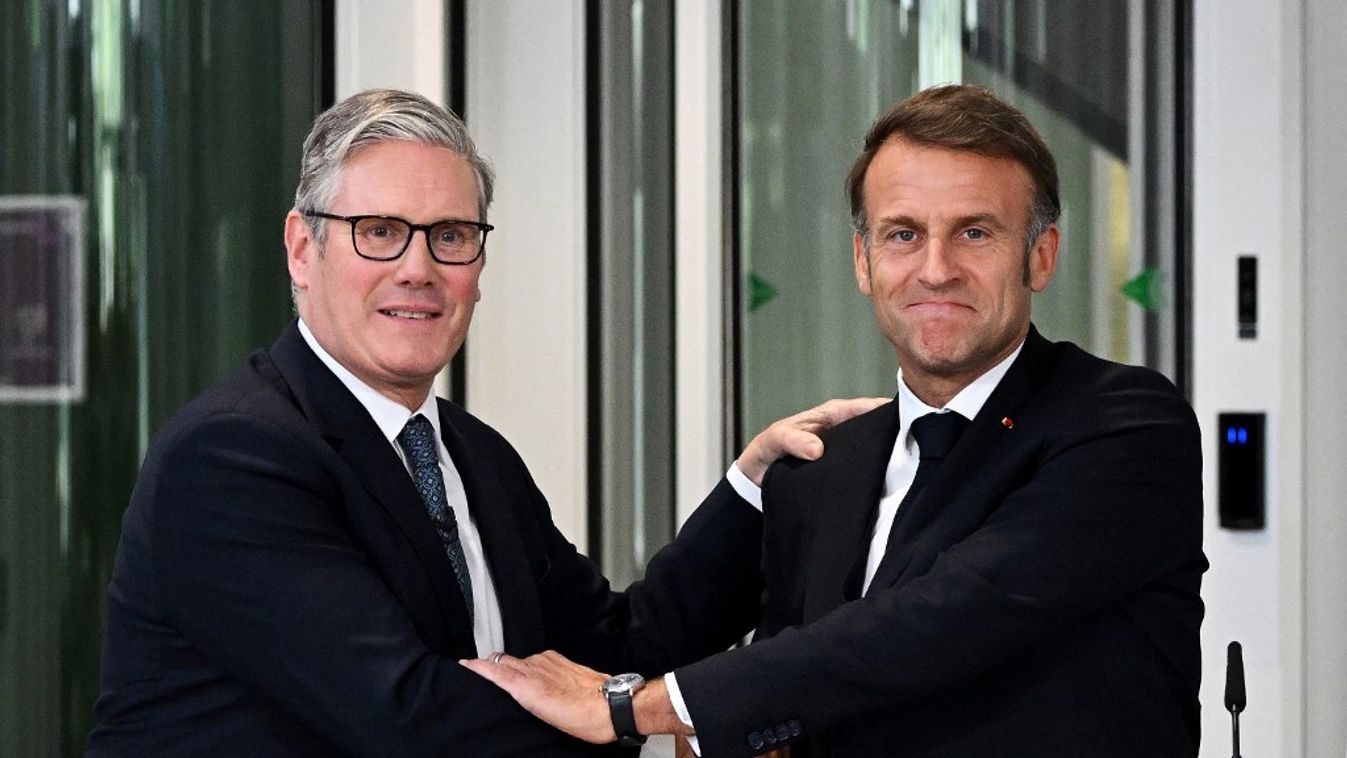 Komoly figyelmeztetést kapott Macron (Fotó: AFP)