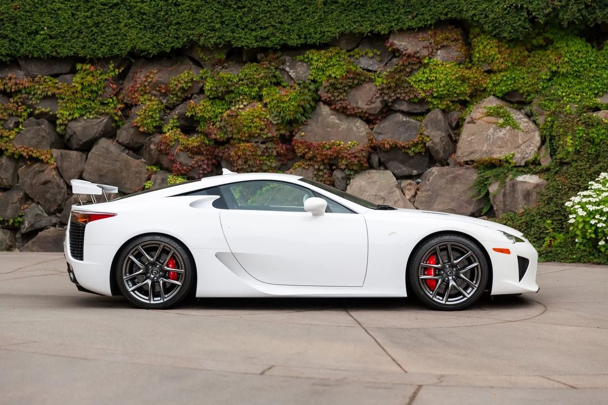 Lexus LFA