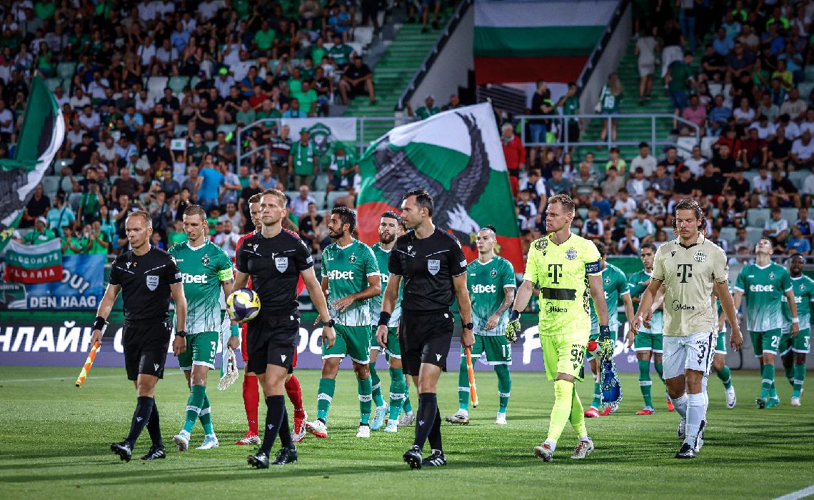 Dibusz Dénes meze ragasztószalaggal volt ellátva az FTC Ludogorec otthonában rendezett BL-selejtezőjén, Ludogorec–FTC