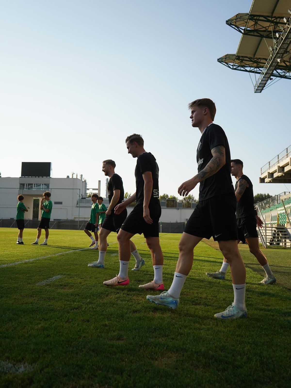 Az AIK játékosai szerdán már a Győr stadionjában edzettek