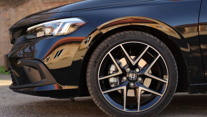 Honda Civic e:HEV - Honda ZR-V e:HEV összehasonlítás