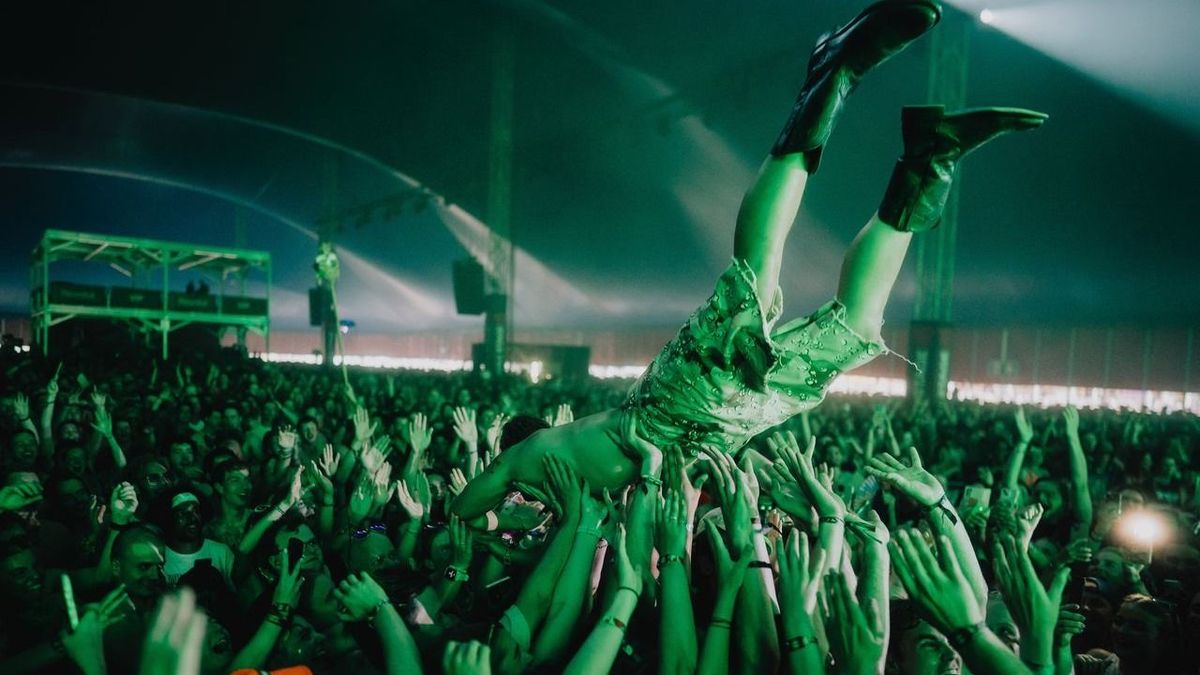 Rapperből lett countrysztár és a franciák új aduásza 0ľ punk- és metálkoncertek az idei Sziget Fesztiválon 2. rész