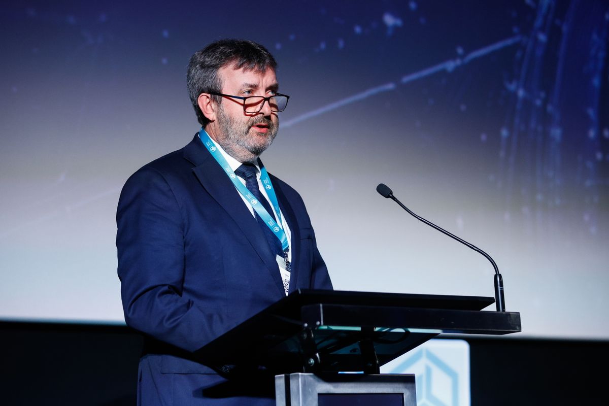 Budapest, 2025. június 5.
Palkovics László mesterséges intelligenciáért felelős kormánybiztos előadást tart a mesterséges intelligenciáról szóló szakmai konferencián a budapesti Etele Plázában 2025. június 5-én. A tanácskozást a Gábor Dénes Egyetem szervezte a Gábor Dénes-emlékév nyitórendezvényeként.
MTI/Kocsis Zoltán