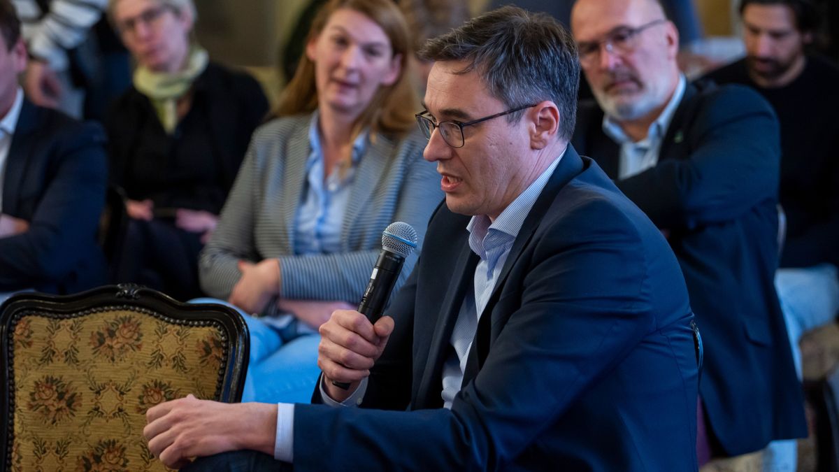 Rengeteg gyanúsítottra csapott le a NAV a fővárosi számlagyár miatt indult nyomozásban