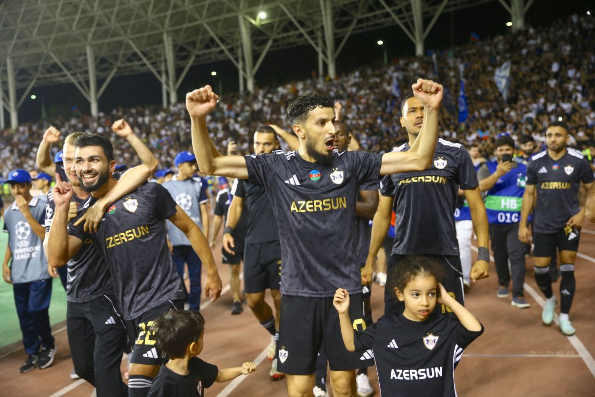 A Qarabag játékosai hatalmas bulit csaptak az FTC kiejtése után