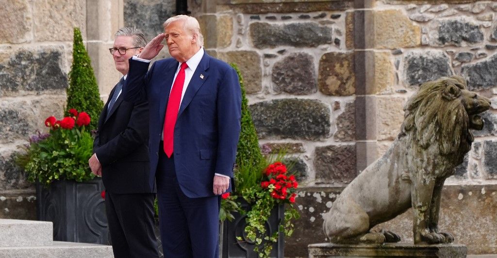 Trump népszerűsége meghaladja Starmerét (Fotó: JANE BARLOW / POOL)