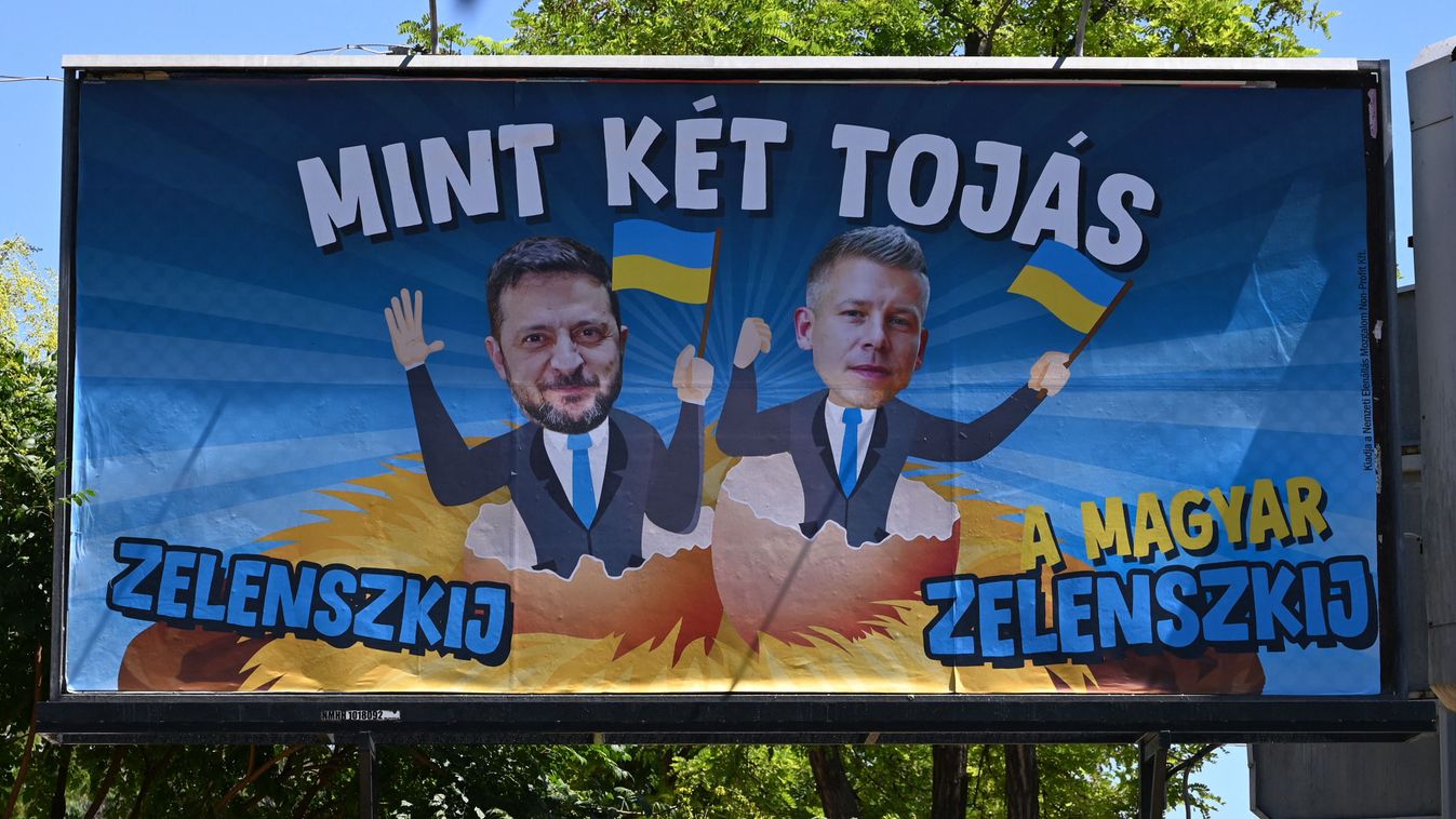 Zelenszkijt és Magyar Pétert ábrázoló plakát