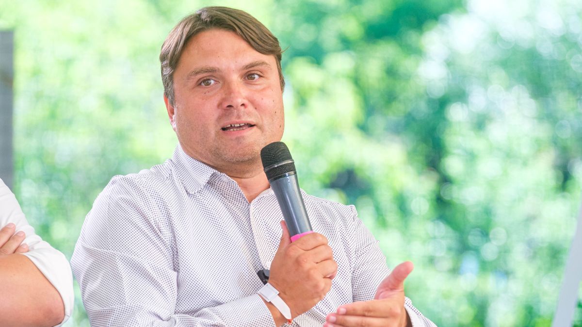 Lelopták a Magyar Szövetség névtábláját