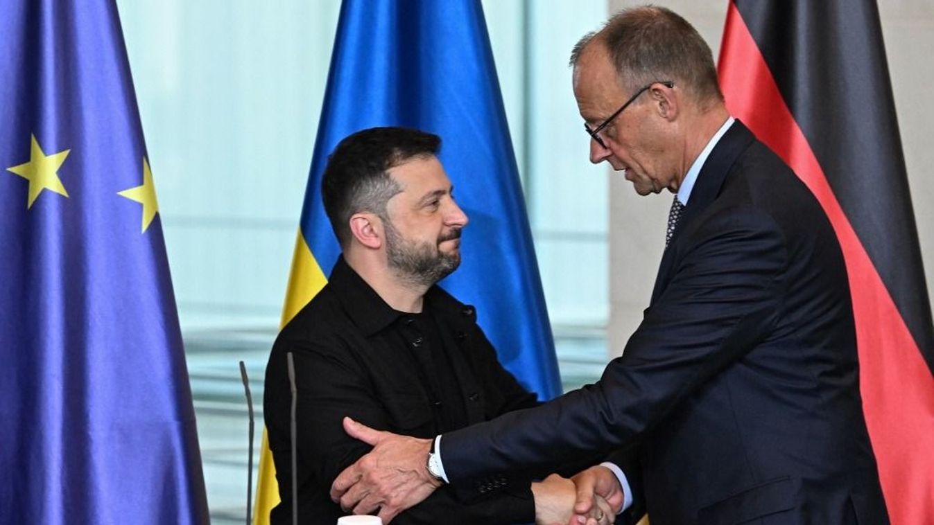 Zelenszkijnek jól jön az ukrajnai hadiállapot