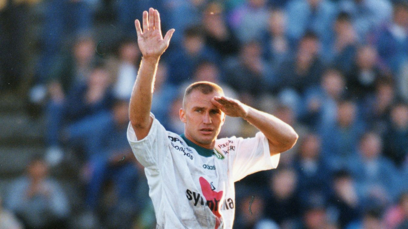 Simon Tibor igazi vezéregyénisége volt a Ferencvárosnak. Szeptember 1-én a 60. születésnapját ünnepelhetné, ha 2002-ben négy kegyetlen ember nem vetett volna véget az életének.