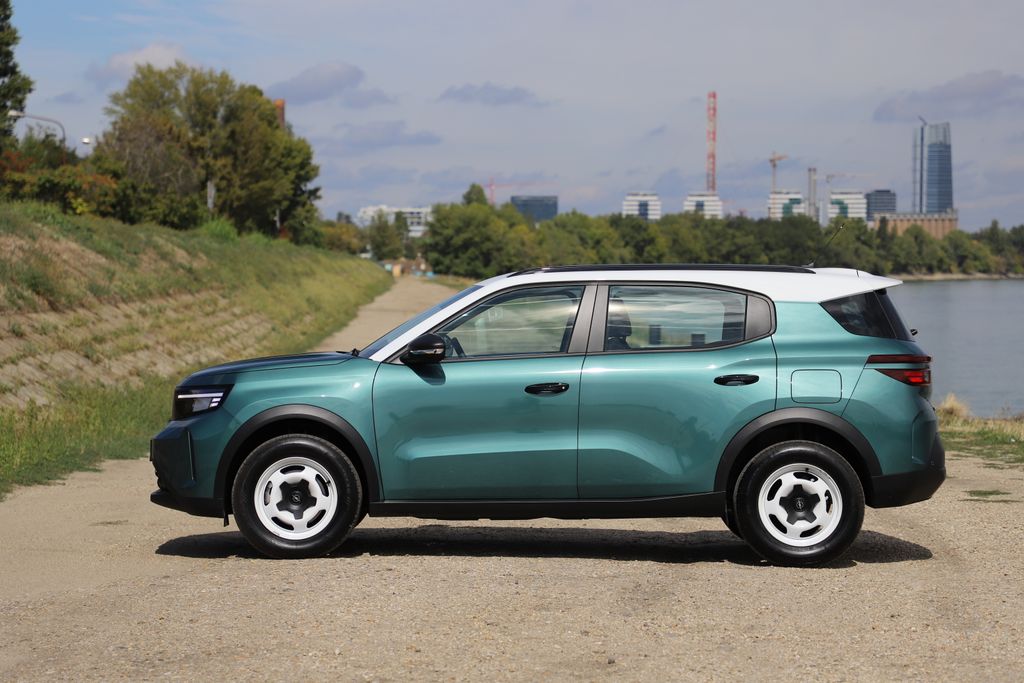 Opel Frontera Hybrid teszt