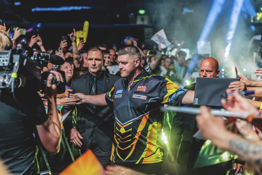 Elkezdődött a háromnapos darts-őrület az MVM Dome-ban