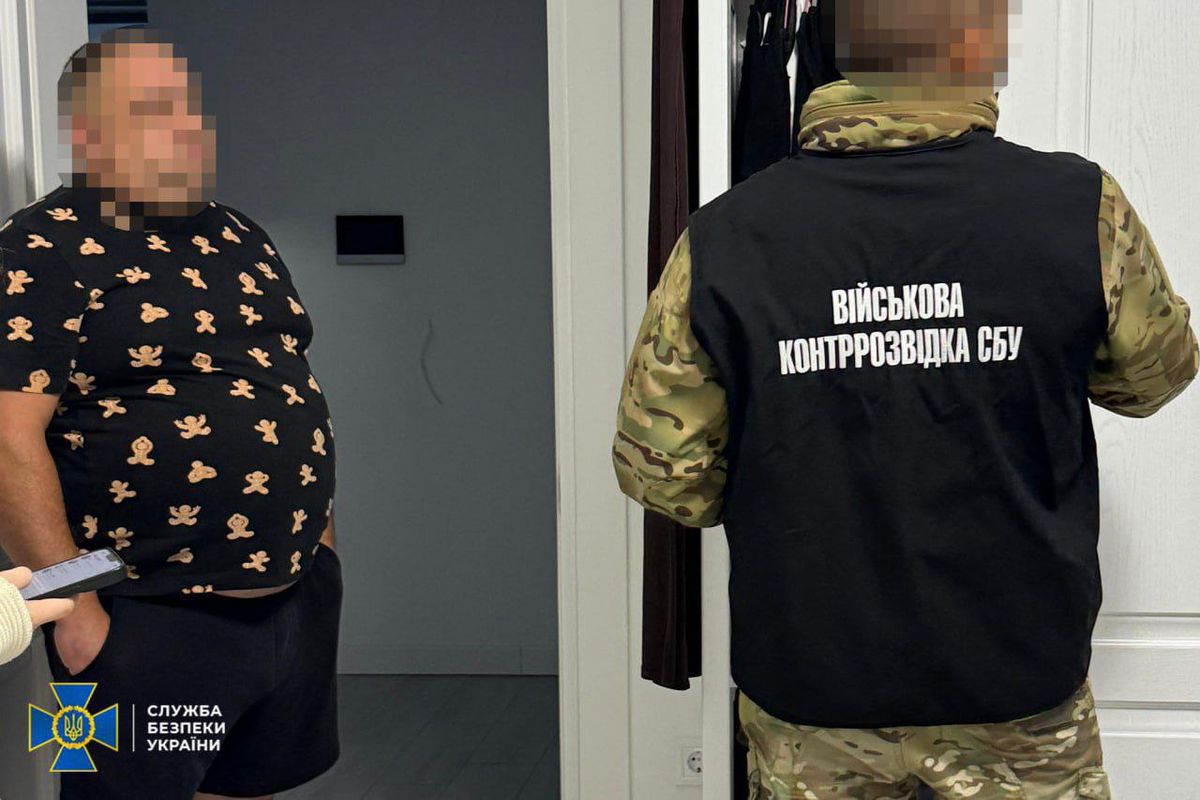 Újabb korrupciós botrány Ukrajnában: egy városi képviselő pénzért szervezett hamis papírokat a katonai hivatalban, most letartóztatták.