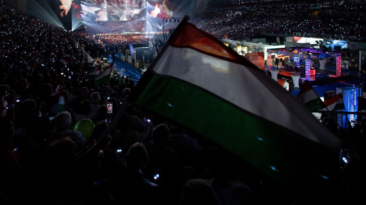 Budapest, 2025. szeptember 20.
A Miniszterelnöki Kommunikációs Főosztály által közreadott képen Demjén Ferenc koncertje a Digitális Polgári Körök (DPK) első országos találkozóján a Papp László Budapest Sportarénában 2025. szeptember 20-án.
MTI/Miniszterelnöki Kommunikációs Főosztály/Fischer Zoltán
