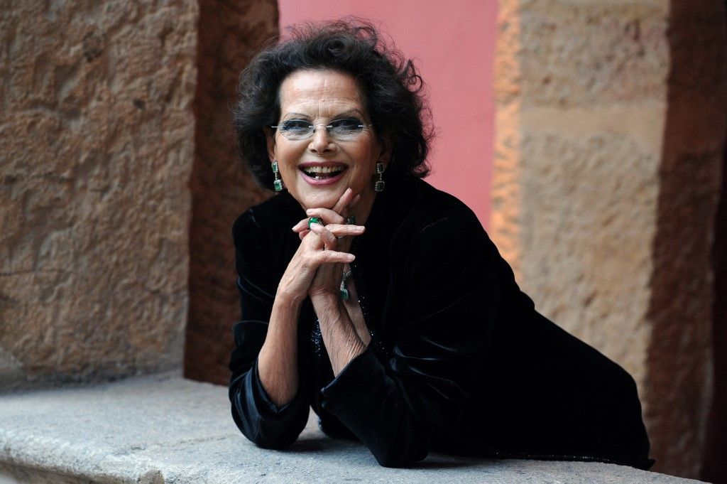 (FILES) Italian actress Claudia Cardinale poses on October 14, 2009 in Lyon, as she came to attend the first edition of the "Lumiere 2009" film festival. Film star Claudia Cardinale dies aged 87 in the Paris region: agent to AFP. (Photo by PHILIPPE MERLE / AFP)