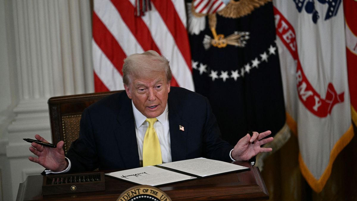 Trump lecserélte Biden portréját
