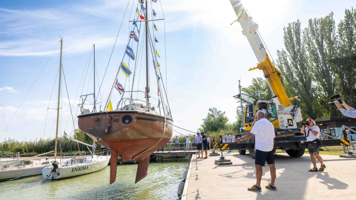 Őszi szenzáció a Balatonon: vízre bocsátják a híres-neves világjáró hajót