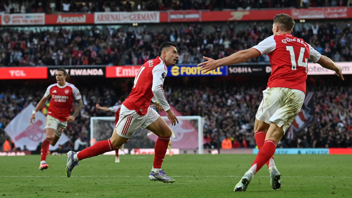 Gabriel Martinelli az utolsó pillanatban egyenlített az Arsenal színeiben a Pep Guardiola vezette Manchester City elleni rangadón.