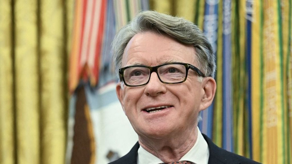 Visszahívták a brit nagykövetet Washingtonból a Jeffrey Epsteinnel fenntartott kapcsolatai miatt