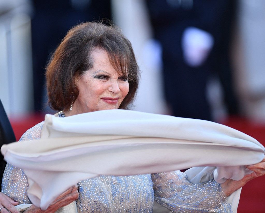 CANNES, FRANCE - MAY 23:  Italian actress Claudia Cardinale arrives for the 70th Anniversary Ceremony of Cannes Film Festival in Cannes, France on May 23, 2017.  Mustafa Yalcin / Anadolu Agency (Photo by MUSTAFA YALCIN / ANADOLU AGENCY / Anadolu via AFP)
