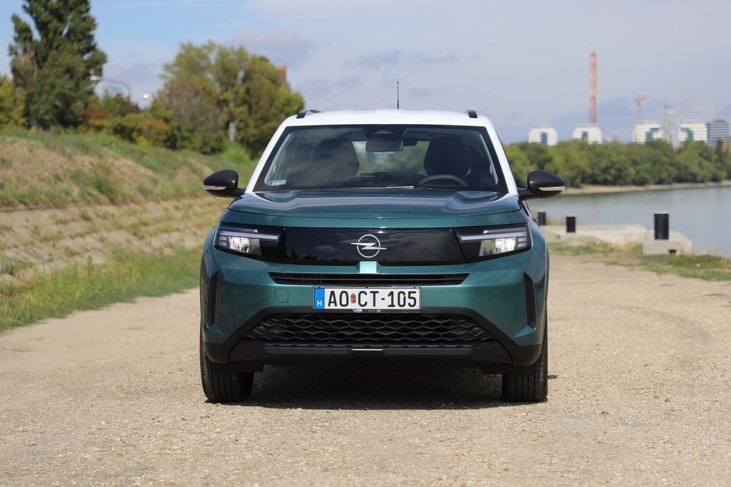 Opel Frontera Hybrid teszt