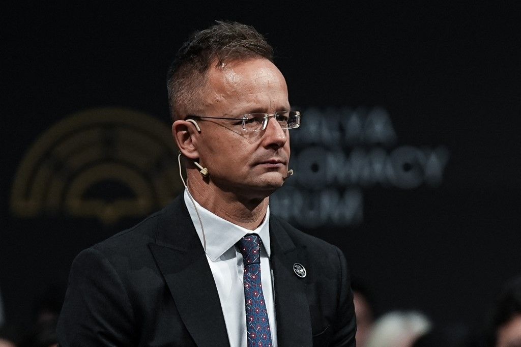 Szijjártó Péter Tarasz Kacskával egyeztet (Fotó: AHMET SERDAR ESER / ANADOLU)