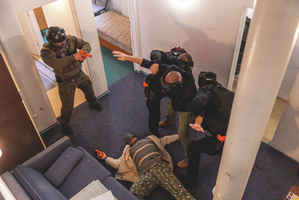 DELTA kommandó
Droglabor