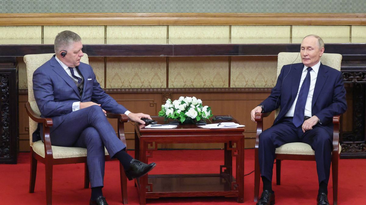 Fico Putyinnal tárgyalt Pekingben