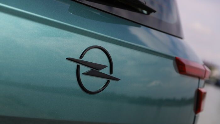 Opel Frontera Hybrid teszt