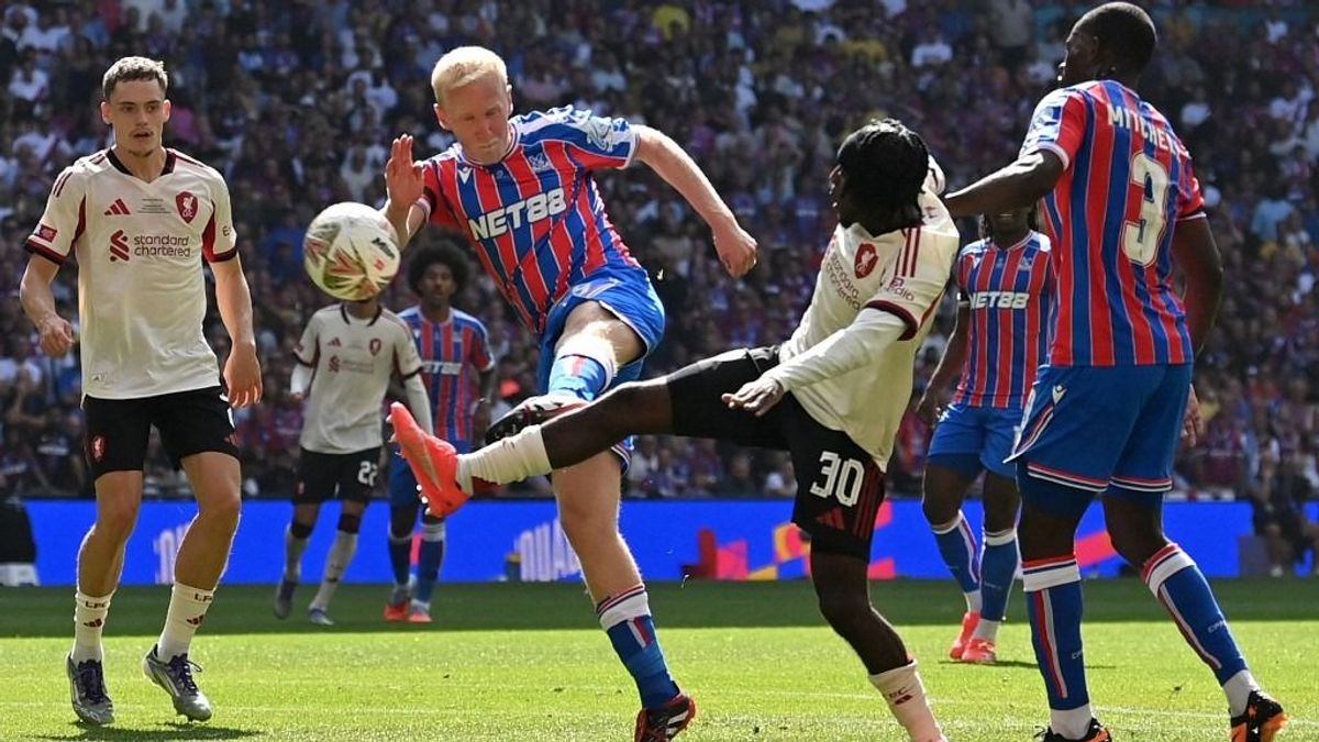 Nem Kerkez a liverpooli bűnbak! Arne Slot a Crystal Palace győztes góljáról beszélt