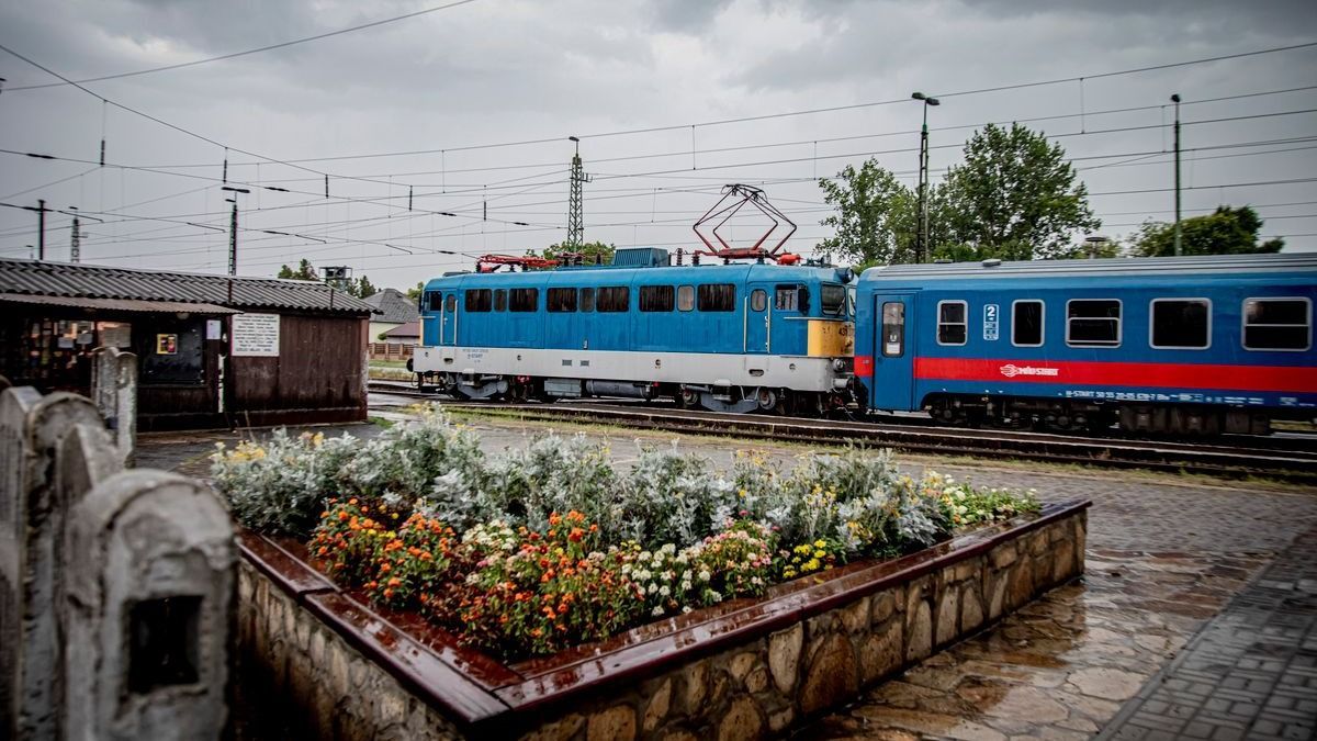 Megvan, miért ugrott ki a vonat ablakán a tízéves fiú, elárulták a rokonai + videó