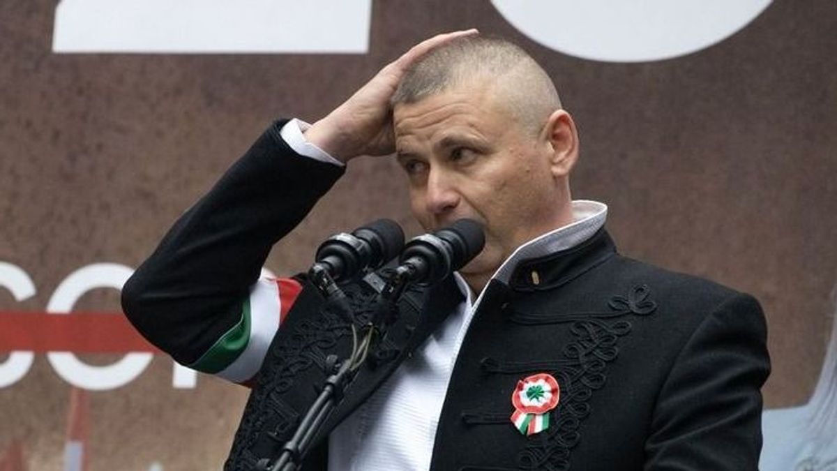 Súlyos jogi következményei lehetnek Ruszin-Szendi Romulusz fegyverviselési botrányának