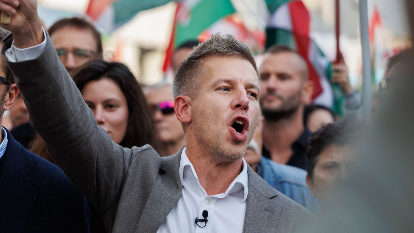 Magyar Péter

Fotó: Hatlaczki Balázs HB
Pesti Srácok PS 

A képen: Magyar Péter a Tisza Párt elnöke