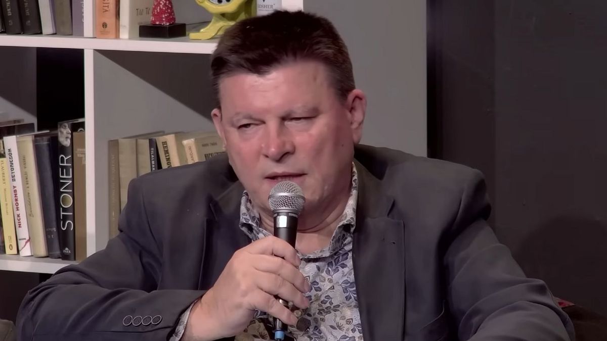 Mindent eltakarítanának: Káncz Csabát a saját lapja is törölte az impresszumból