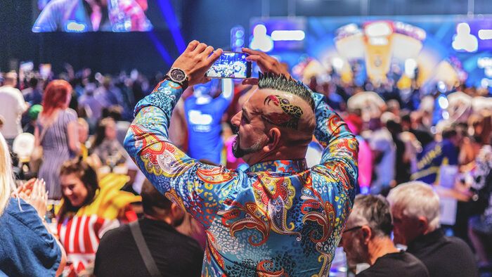Elkezdődött a háromnapos darts-őrület az MVM Dome-ban