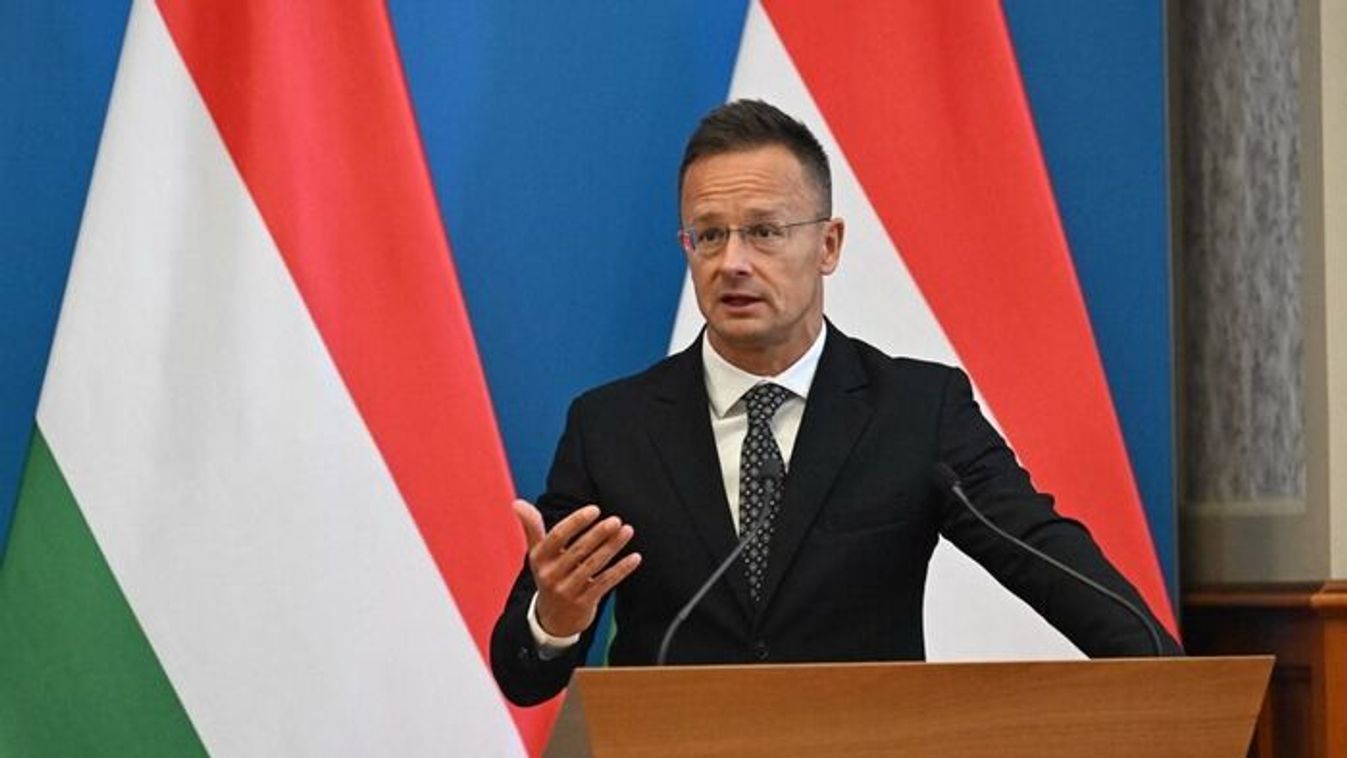 Peter Szijjarto reacted to Ursula von der Leyen’s pro-war speech delivered in Strasbourg (Photo: AFP/ Attila Kisbenedek)
