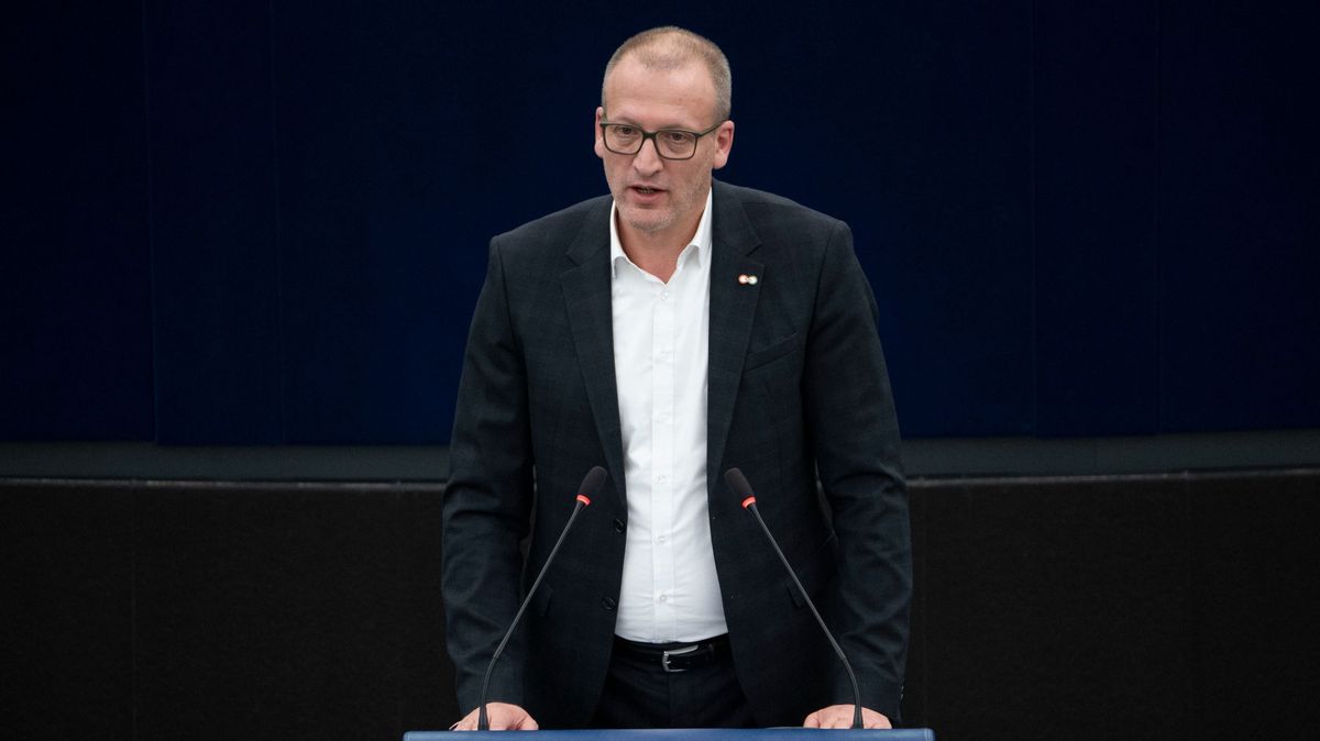 Strasbourg, 2024. december 17.
Tarr Zoltán, a Tisza Párt EP-delegációjának vezetője felszólal az Európai Parlament plenáris ülésén Strasbourgban 2024. december 17-én.
MTI/Bodnár Boglárka