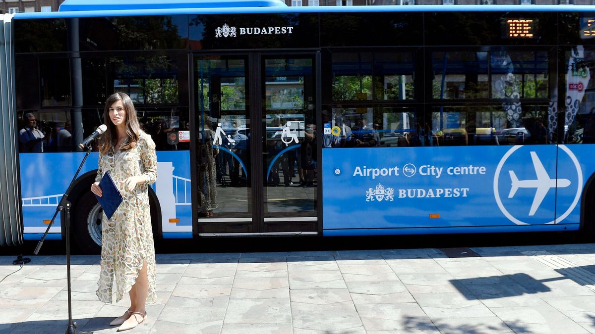 Szentkirályi Alexandra: A 100E repülőtéri buszjárat közös akaratból működik, a budapestiek érdekében